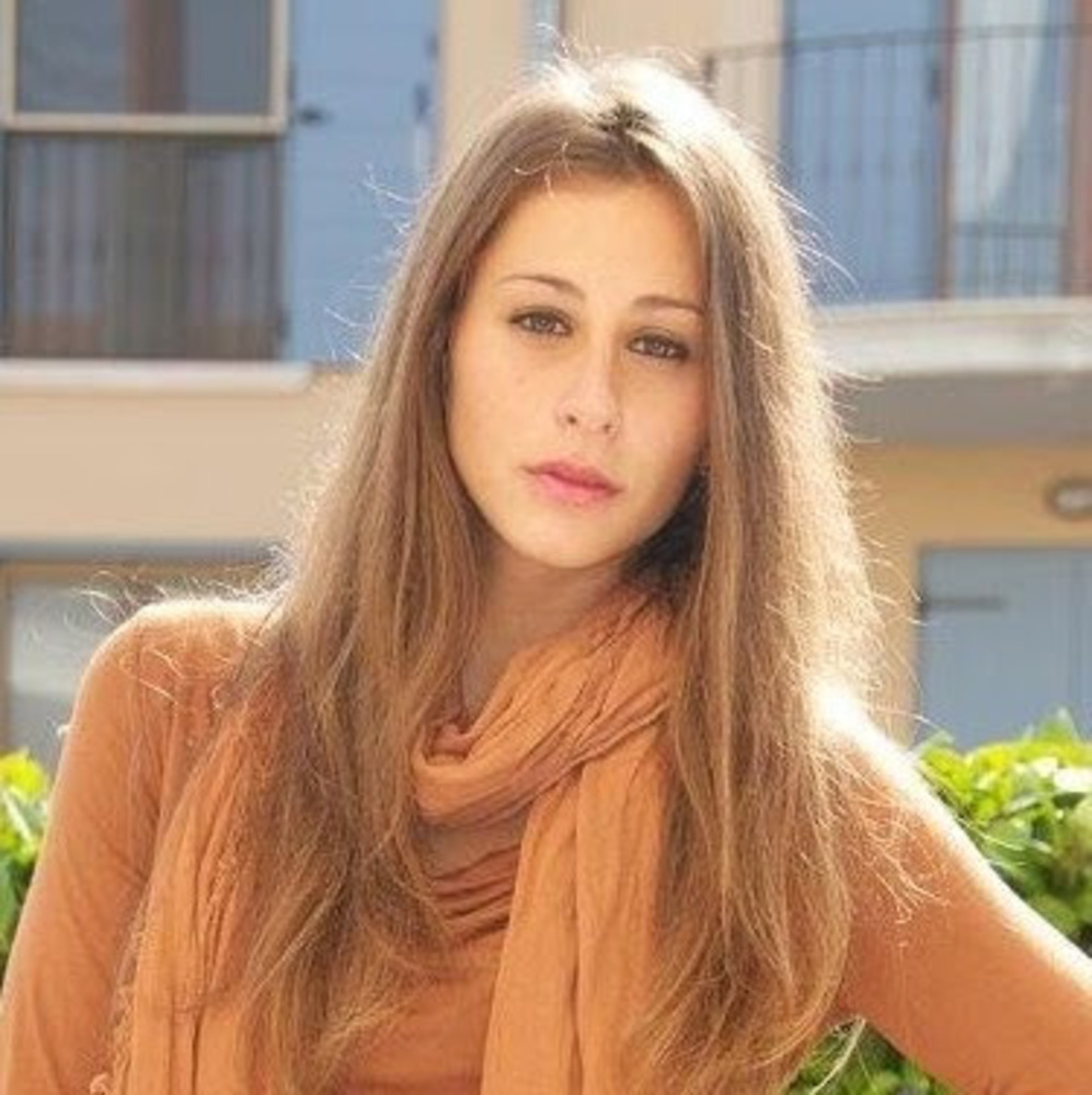 Meet your Posher, Sabrina